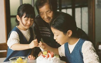 "Ác" theo kiểu các mẹ mình ngày xưa: Dạy con "quân phiệt" nhưng trái ngọt nhận lại là những đứa con nên người