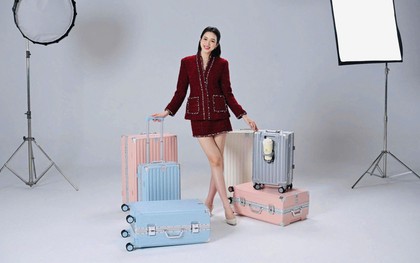 Netizen xôn xao trước khoảnh khắc Đỗ Thị Hà kéo vali về nhà, điều phía sau khiến nhiều người bất ngờ