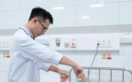 Bé trai mới 9 tuổi đã bị đột quỵ, bác sĩ cảnh báo dấu hiệu bất thường