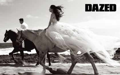 Viral bộ ảnh cưới với ngựa đẹp mê mẩn, 8 năm trước đã khuynh đảo cả làng giải trí châu Á