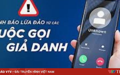 Cụ bà ở Hà Nội mất 20 triệu đồng vì tin nhắn giả danh cháu trai