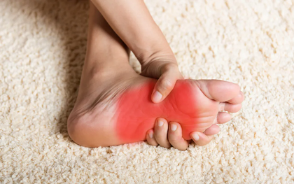 Xử trí hiện tượng tê bì tay chân khi trời lạnh