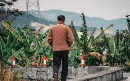 Năm xưa về quê xây nhà là niềm hãnh diện, khi 58 tuổi, đến lúc dưỡng già mới thấm thía hối hận