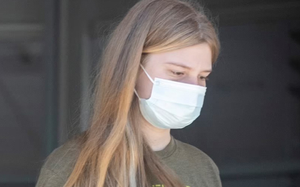 Con gái tỷ phú giàu nhất thế giới: Từ "đóa hồng đen" hàng nghìn tỷ viết đơn từ bỏ cha ra đường mưu sinh