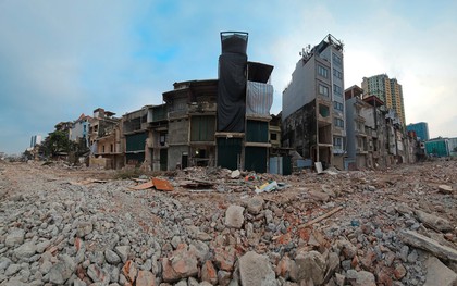 Thi công xuyên Tết, cắt gọt nhà mặt phố Đê La Thành để mở rộng đường Vành đai 1