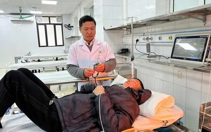 Đau đầu đột ngột - Dấu hiệu cảnh báo tụ máu não nguy hiểm