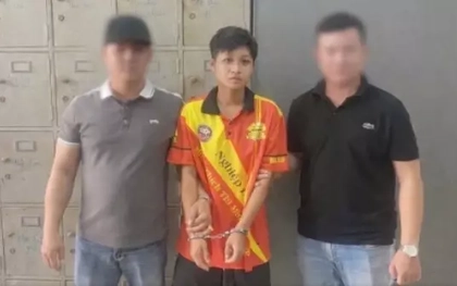 Trộm vàng của ‘vợ đồng giới’ rồi bỏ trốn