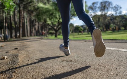 Chỉ 10 phút làm điều này, ung thư ruột lùi xa thêm một chút