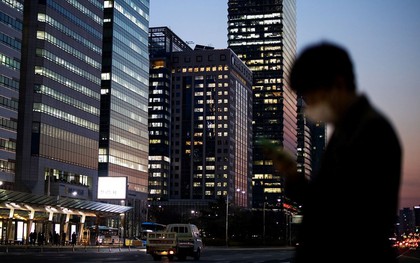 Cha mẹ tuyệt đối ĐỪNG để con cái theo đuổi 3 công việc này: Dù lương cao đến đâu cũng không nên!