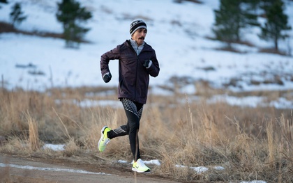 Bác sĩ chỉ kinh nghiệm đi bộ, chạy bộ tránh đột quỵ vào ngày rét đậm