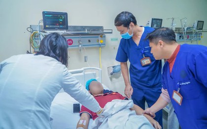 Bộ Y tế yêu cầu tập trung cứu chữa nạn nhân vụ cháy ở Trần Cung (Hà Nội)