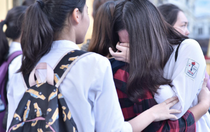 Tin con ngoan vì tối nào cũng ngồi bàn học, mẹ Hà Nội sốc nặng khi phát hiện con lớp 4 "sống hai mặt" suốt nhiều tháng