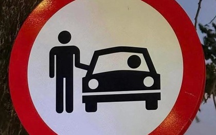 "Tấm biển lạ" ở Hồ Tràm gây xôn xao mạng xã hội