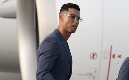 Chuyến bay chở Ronaldo rời tuyển Bồ Đào Nha được theo dõi nhiều nhất thế giới