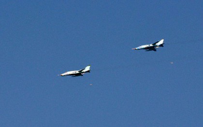 Mẫu máy bay mà cả Đông Nam Á chỉ mình Việt Nam sở hữu: Lao vút với tốc độ gần 2.000 km/h, cánh cụp vào, xòe ra tùy thích