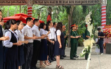 Tổ chức trang trọng lễ tiễn đưa 731 Anh hùng liệt sĩ quy tập tại Công viên Lê Thị Riêng về nơi an nghỉ