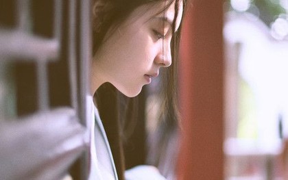 "Em chỉ muốn được sống như một cô gái bình thường": Tâm sự của cô gái 24 tuổi sinh ra mang hình hài nữ nhưng giới tính là nam và hành trình cùng mẹ đi tìm sự thật