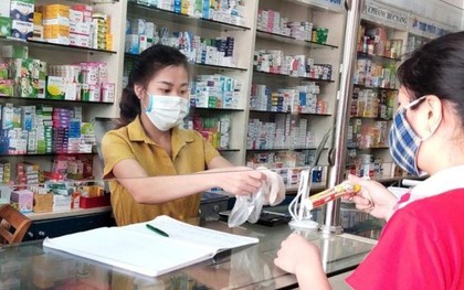 Người bệnh tự mua thuốc, thiết bị y tế chú ý thông báo liên quan đến BHYT