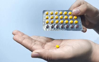 Tự dùng thuốc tránh thai 10 tháng, người phụ nữ 36 tuổi bị thuyên tắc phổi