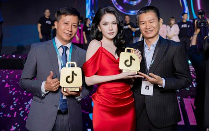 Chủ tịch Nesty từng làm công nhân 2 năm đã lên chức Phó giám đốc, nay thường livestream cùng Ngọc Trinh, Hòa Minzy, sở hữu cụm nhà máy 40.000 m² sản xuất 900.000 đôi dép/tháng
