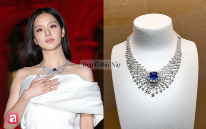 Chiếc vòng thách thức mọi nghệ nhân của Jisoo: Viên sapphire 41 carat đẹp đến nghẹt thở
