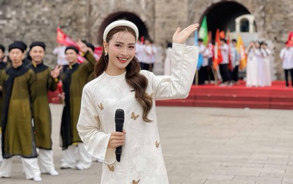Nữ MC SN 1993 từng dẫn Đường Lên Đỉnh Olympia là học sinh giỏi Văn cấp tỉnh, học Quản trị Kinh doanh nhưng bén duyên truyền hình