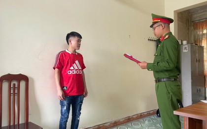 Công an bất ngờ kiểm tra cửa hàng Dương Dolce, khởi tố Nguyễn Văn Dương SN 2000