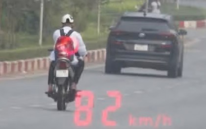 Học sinh chạy xe máy 82 km/h, quay đầu bỏ chạy khi gặp CSGT