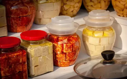 4 loại gia vị mở nắp phải cất ngay vào tủ lạnh, nếu không thứ gia đình bạn ăn vào toàn nấm mốc và "mầm bệnh"