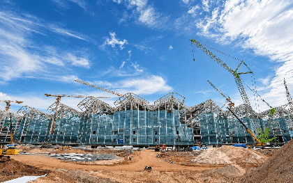 Huy động tới hơn 7.600 kỹ sư, công nhân, gần 80 tổng thầu và nhà thầu xây loạt siêu công trình đón VIP: Cuộc chạy đua tiến độ chưa từng có