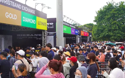 SVĐ Mỹ Đình nóng lên trước giờ G: Fan BIGBANG háo hức đổi vòng tay, đếm ngược đến hai đêm Concert