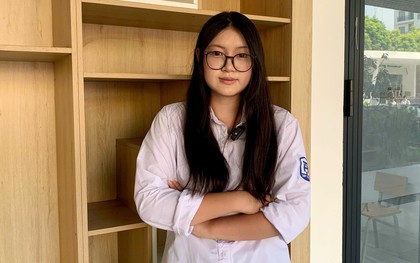 Vượt qua nỗi sợ thi cử, nữ sinh Hà Nội trở thành thủ khoa học sinh giỏi