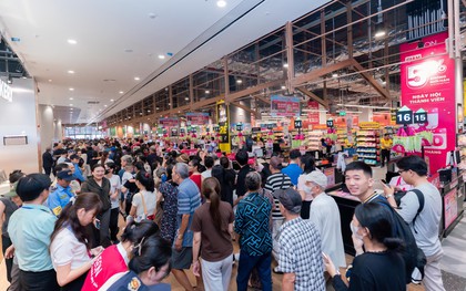 Người dân Thanh Hóa hào hứng trải nghiệm AEON trong những ngày đầu khai trương