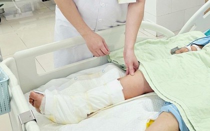 Đau nhói khi xỏ dép đi chợ, người phụ nữ đắp lá ớt rồi nhập viện vì chân hoại tử