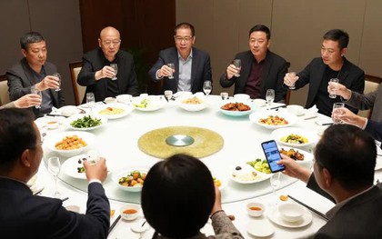 Đi họp lớp, 40 người ăn hết 154,9 triệu đồng nhưng không ai chịu góp tiền