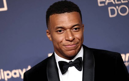 Có ai như Mbappe, 9 năm lỡ hẹn với Quả bóng Vàng