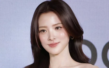 Mỹ nhân đẹp nhất Thái Lan gây sốc với cảnh ngã cầu thang
