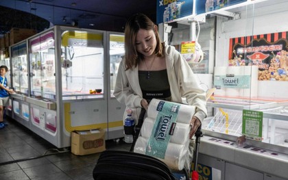 Máy gắp thú chuyển thành gắp trứng, gạo, giấy vệ sinh: Mô hình kinh doanh hút khách giữa thời lạm phát