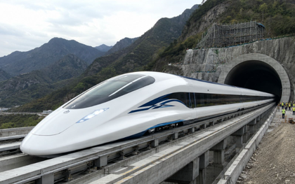 Dừng thi công tuyến tàu cao tốc 500 km/h do chi phí đội lên gấp đôi, rút ngắn thời gian di chuyển giữa hai thành phố lớn chỉ còn 1 tiếng