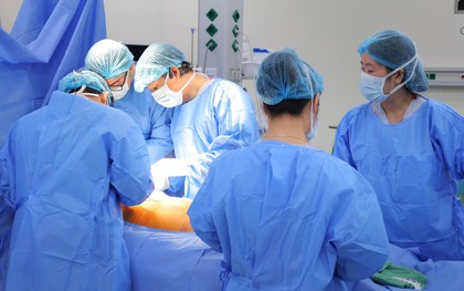 Bác sĩ nghẹn giọng kể chuyện ngày chủ nhật: "Người hiến tạng là chàng trai trẻ ở độ tuổi đôi mươi bị đuối nước, hết ngừng tuần hoàn thì chết não..."