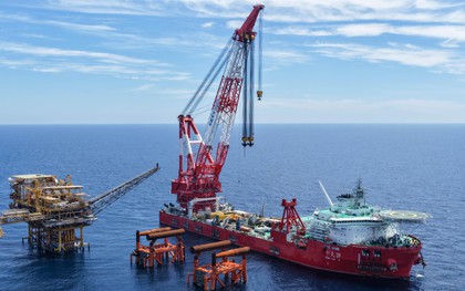 Phát hiện Trung Quốc vừa xây xong giàn khí ngoài khơi nặng gần 17.000 tấn, cao hơn toà nhà 28 tầng, "gom" 1 triệu tấn CO2 mỗi năm