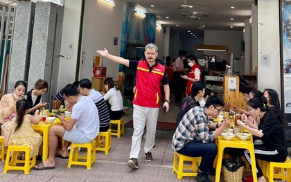 Diễn viên vay NSND Xuân Bắc 50 triệu khởi nghiệp giờ là "ông trùm VTV", bán bánh canh khắp Hà Nội