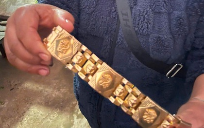 Người phụ nữ nhặt được lắc vàng nặng 1,3 cây trong lúc đi chợ: Hé lộ về chủ nhân