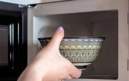 Đừng dùng màng bọc thực phẩm để bảo quản thức ăn thừa! Các chuyên gia Nhật Bản tiết lộ phương pháp khá bất ngờ