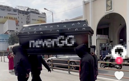 Nhóm khiêng quan tài trước chợ Bến Thành lĩnh án nặng