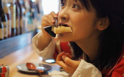 Sau bữa ăn, 3 thói quen tưởng vô hại lại âm thầm làm tăng nguy cơ viêm dạ dày, ung thư thực quản