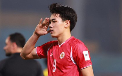 Đình Bắc lắc người ghi bàn đẳng cấp ngay sau khi gây sốt ở WeChoice Awards