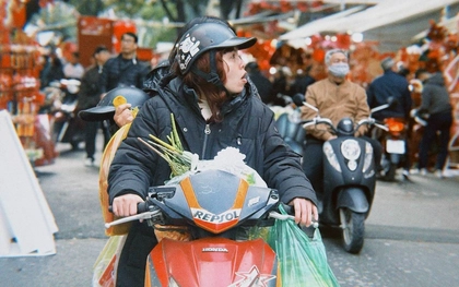 Cận cảnh Hàng Mã những ngày giáp Tết: Vắng bóng "nàng thơ" áo dài, khách Tây thích thú nhưng tiểu thương lại "ngồi chơi xơi nước"