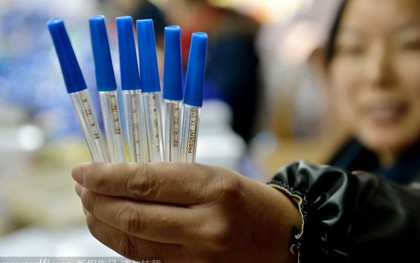 Vì sao người Trung Quốc bỗng đổ xô đi mua nhiệt kế thủy ngân?