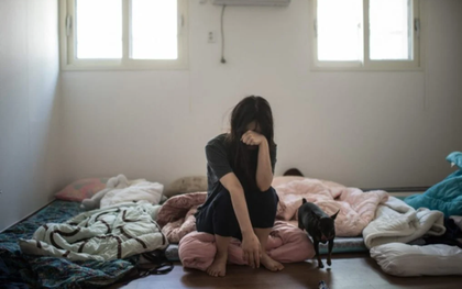 Gửi về nhà 25 triệu/tháng, con gái chết lặng phát hiện sự thật về khoản tiền 2 tỷ đồng trong suốt 7 năm